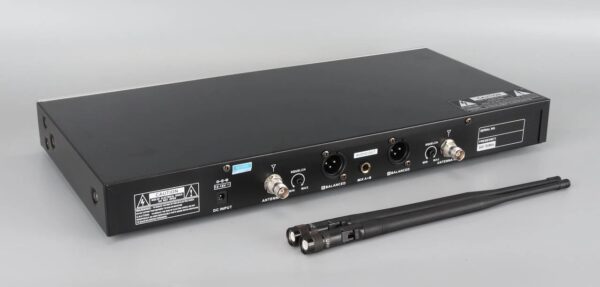 Singtronic UHF-1000Pro Professional 300 Channels Dual UHF Wireless
